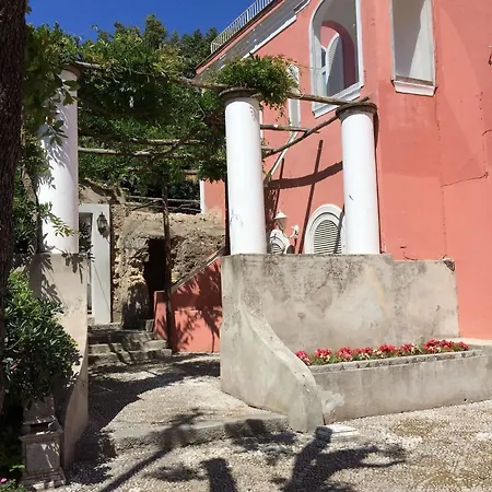 Capri Villa Bismarck