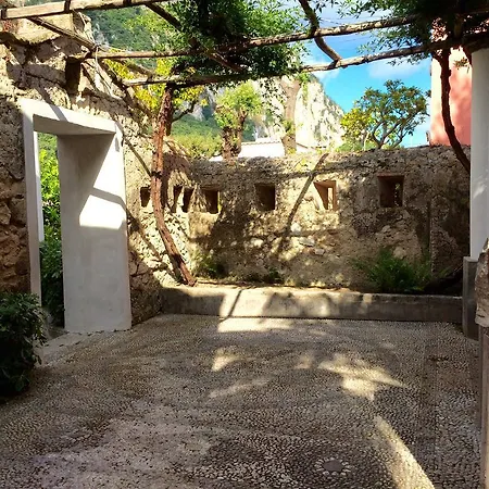 Capri Villa Bismarck