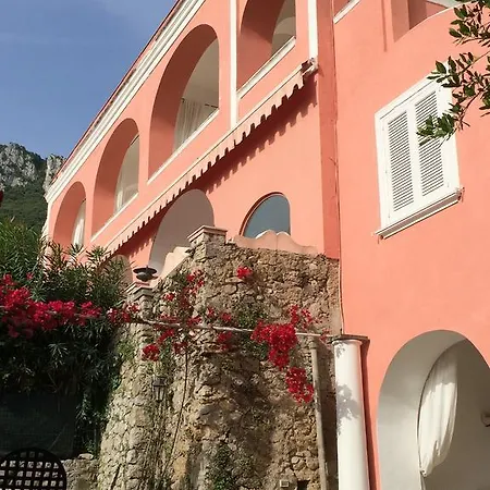 Villa Bismarck *