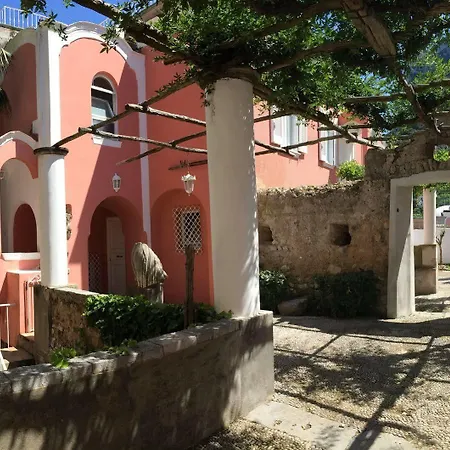 Bismarck Villa Capri
